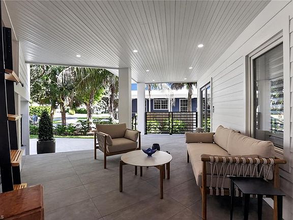 3rd image of 1195 Mockingbird LN
