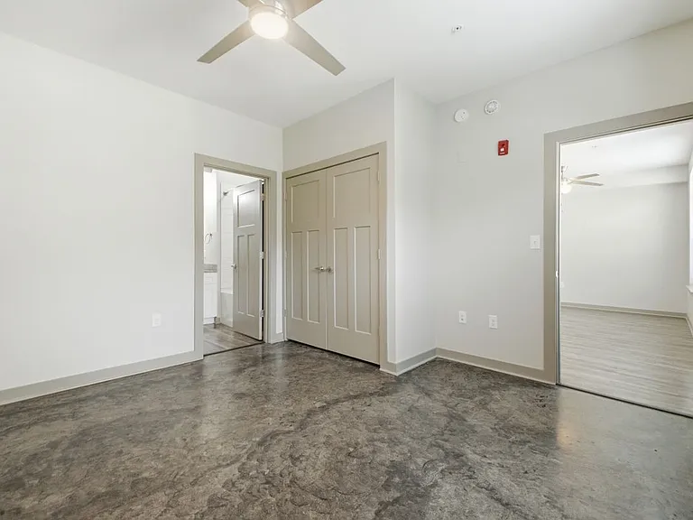 782 Riverfront Pkwy #102 — Photo 11