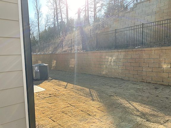 5th image of 100A Cedar Ln