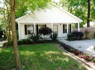 42 Chickat Trl, Crawfordville, FL 32327