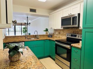 6423 Coral Lake Dr #211, Pompano Beach, FL 33063
