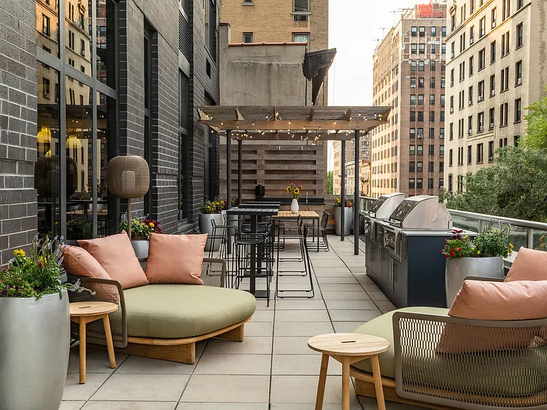 250 W 93rd St #15B — Photo 13