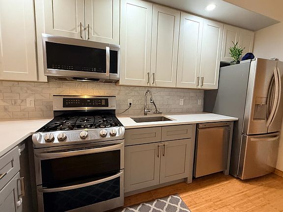 5th image of 3683 Kennedy Blvd APT 2
