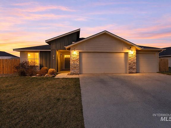 2nd image of 910 SW Miner St