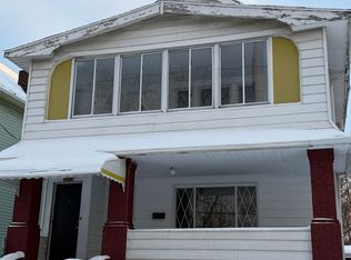 10214-16 NELSON, Cleveland, OH 44105