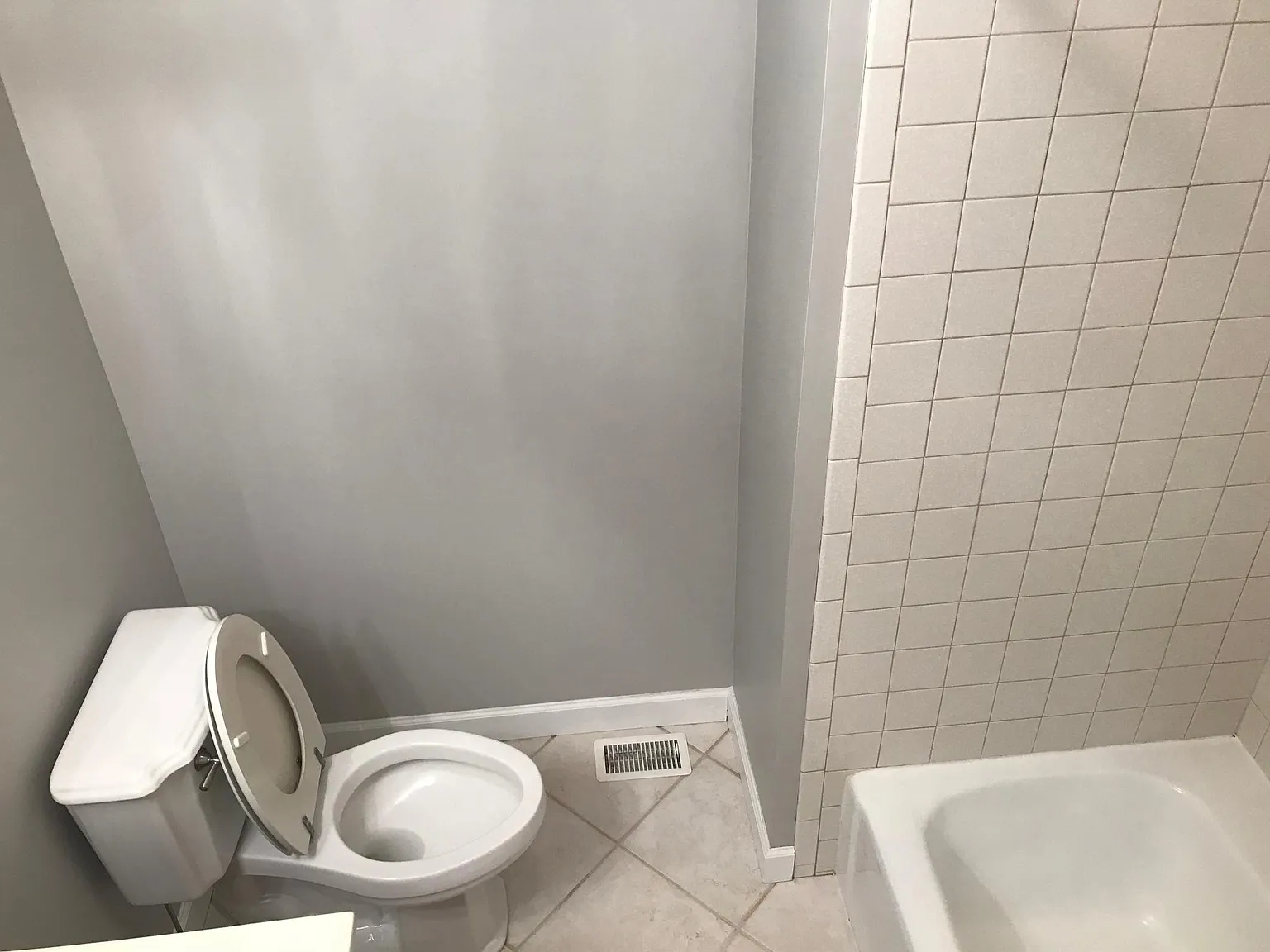 3 bed, 1000 sqft, $2,000 — Photo 4