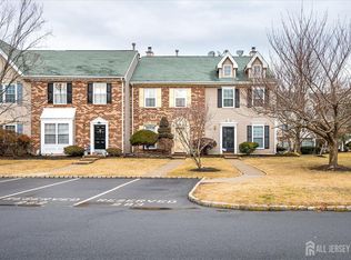 22 Dartmouth Way, North Brunswick, NJ 08902