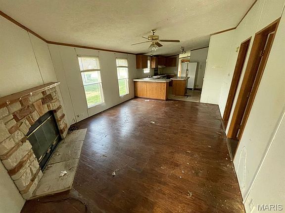 4th image of 100 Pleasant Ridge Rd