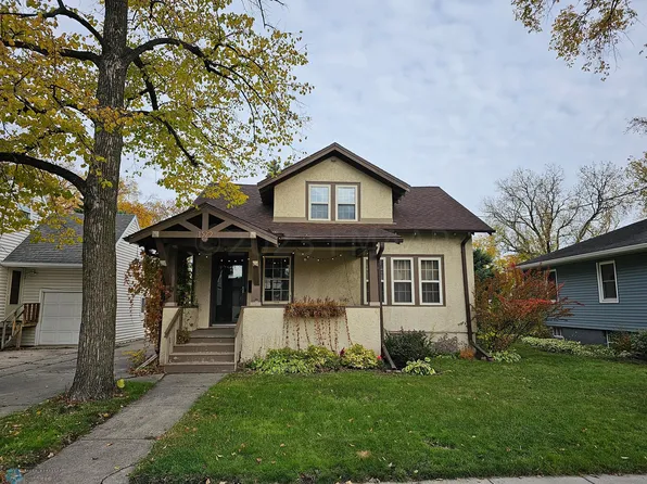 1529 9th Ave S, Fargo, ND 58103