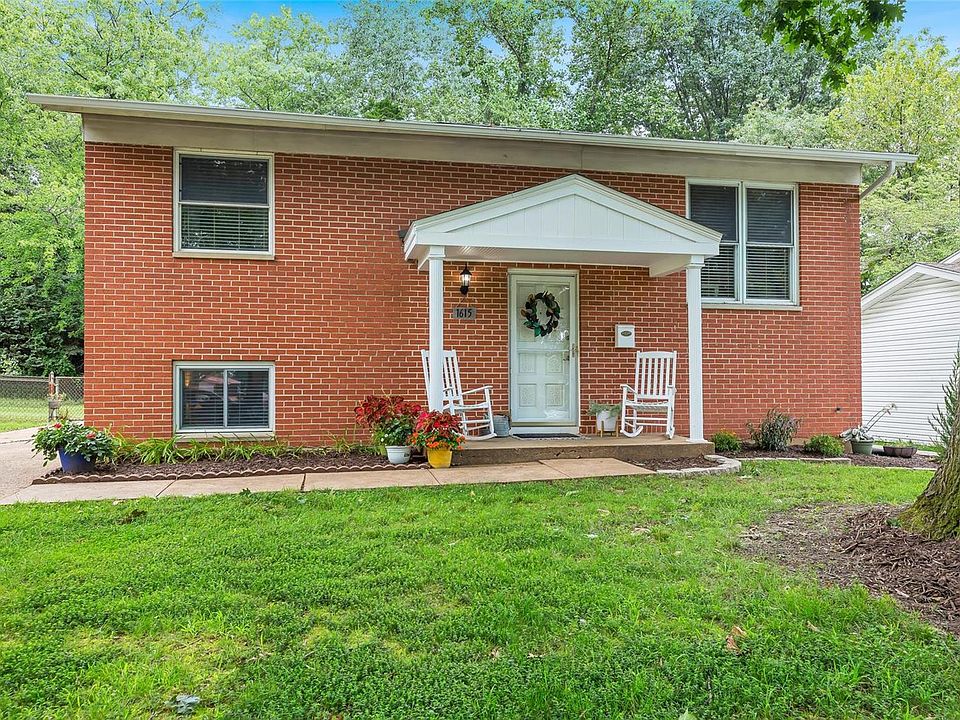 1st image of 1615 Ville Maura Ln