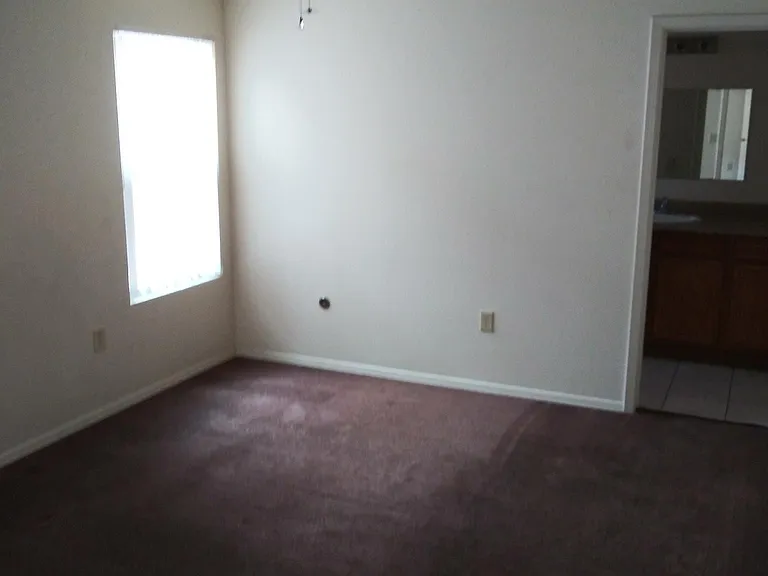 2300 Stern Dr #220 — Photo 5