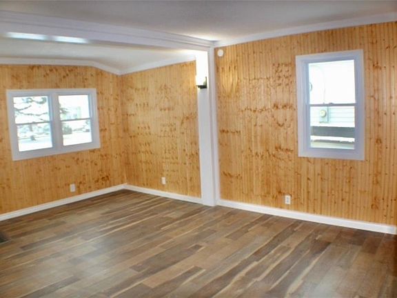 3rd image of 45 Cramer St