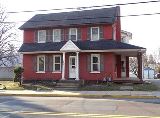 382 E Main St #2, New Holland, PA
