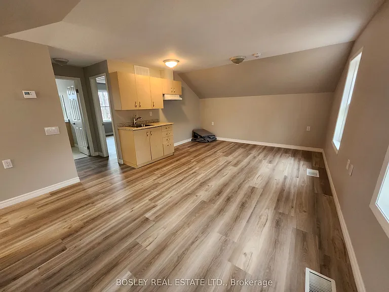 5958 16th Ave #WOODUPPER — Photo 4