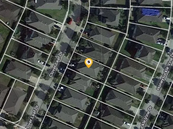 8018 Clover Leaf Dr, Rosenberg, TX 77469