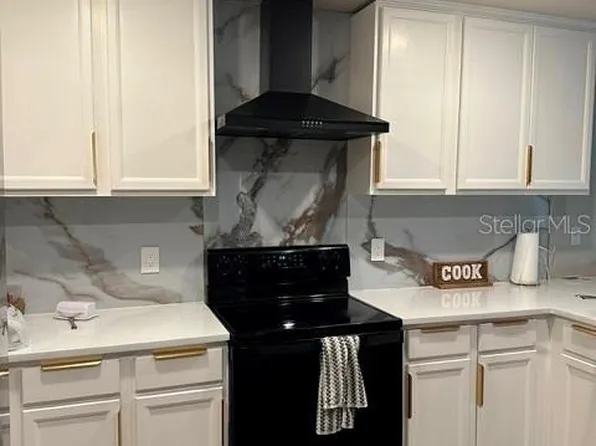 6900 Crested Orchid Dr, Brooksville, FL 34602