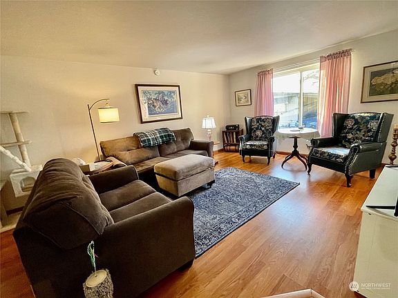 2nd image of 3611 I Street NE #221