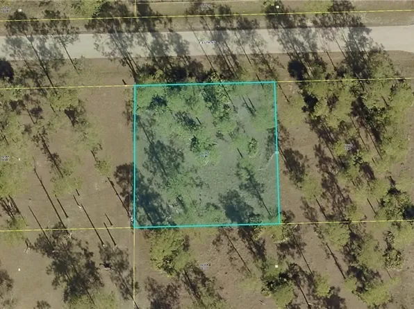 1604 E 13th St, Lehigh Acres, FL 33972