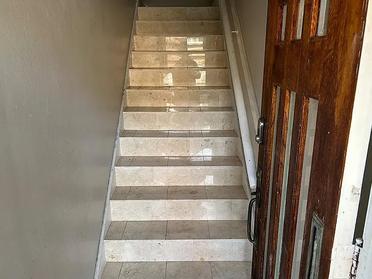 N Alboni Pl — Photo 9