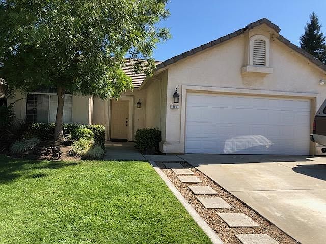 1st image of 906 Eucalyptus Ct
