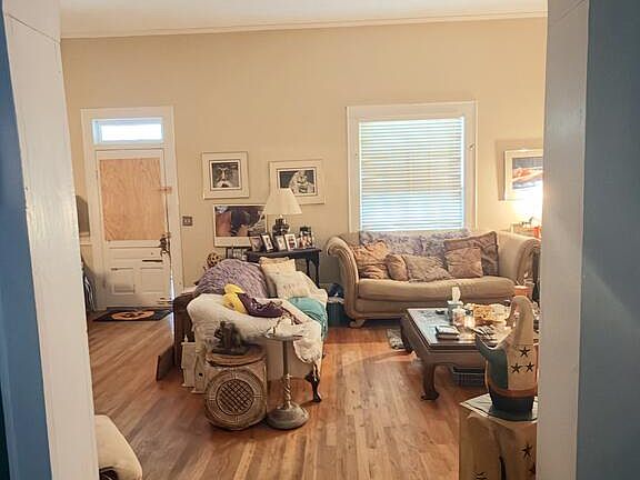 5th image of 407 Cleveland St