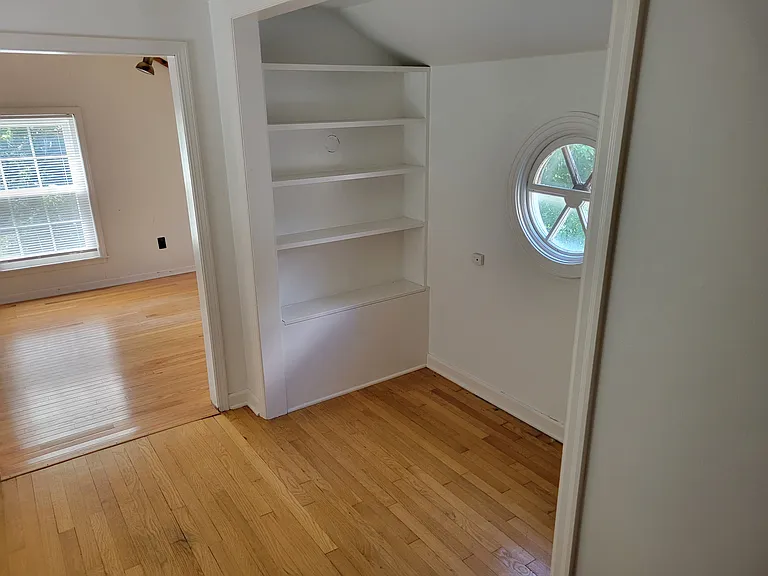 6720 Floyd St — Photo 12