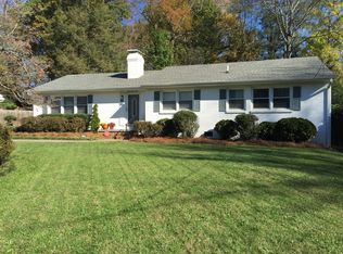 4906 Starmount Dr, Greensboro, NC 27410