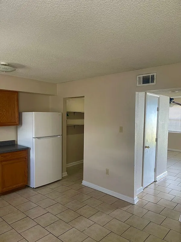 2 bed, 2.0 bath, 1120 sqft, $1,250 — Photo 3