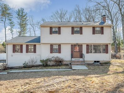 565 Elm St, Concord, MA, 01742