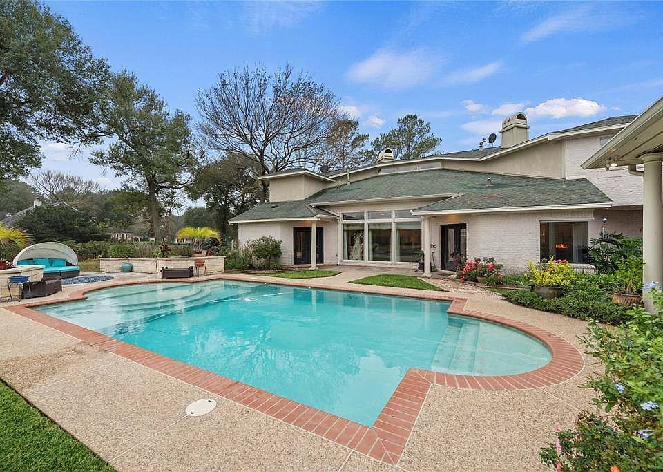 1st image of 22430 Three Pines Dr