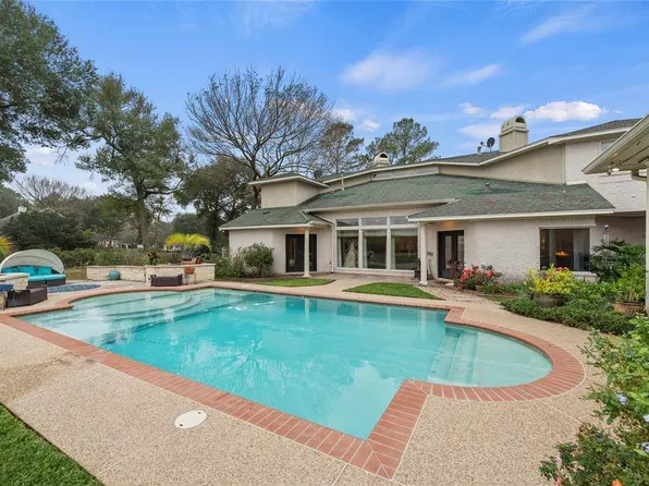 22430 Three Pines Dr, Hockley, TX 77447