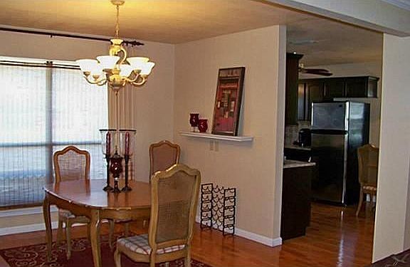 4th image of 10585 Wild Rose Ct