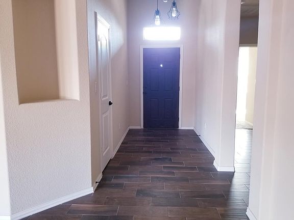 2nd image of 6618 Hall Of Fame Blvd