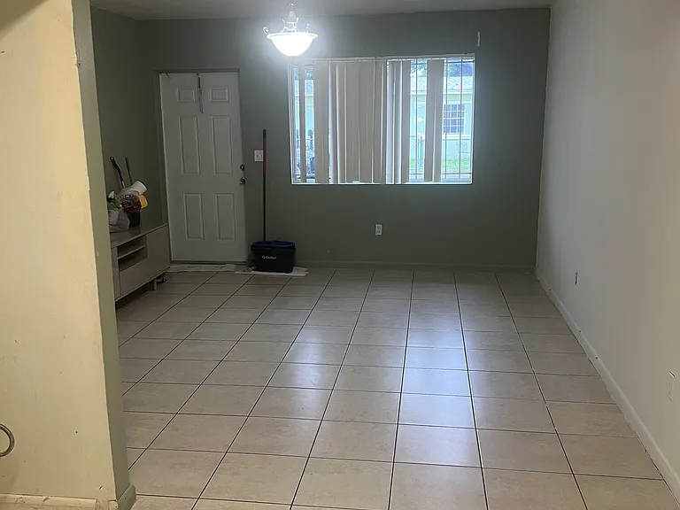 770 NW 55th Ter #772 — Photo 3