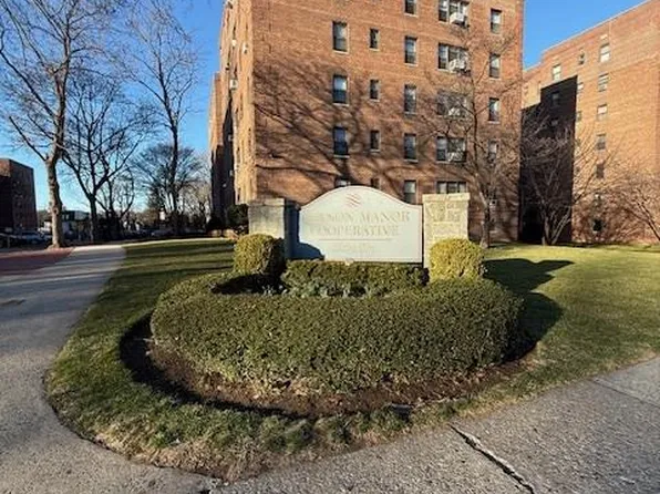 2 Fisher Drive #116, Mount Vernon, NY 10552