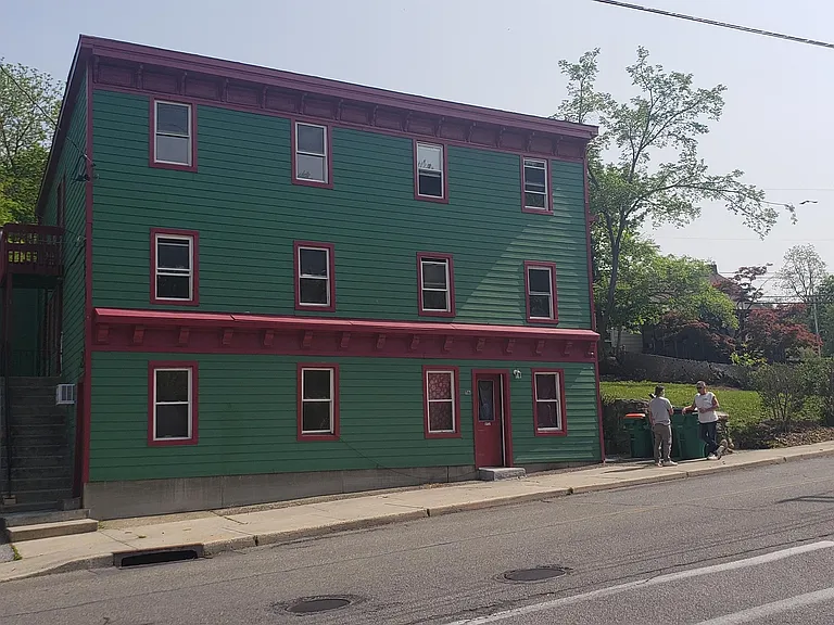 116 E Main St — Photo 18