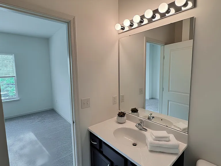Dogwood Floor Plan - Master Bath