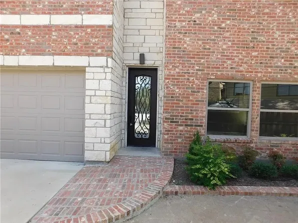 2240 Jackson Cir, Carrollton, TX 75006