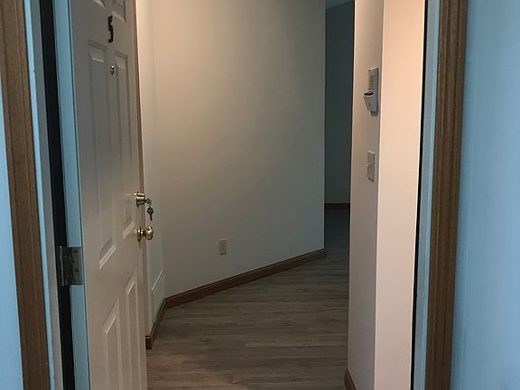 2nd image of 4066 Saint Andrews Ct Unit 5