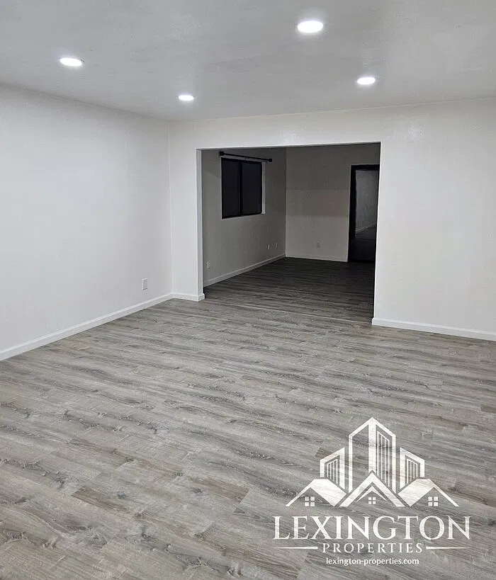 3 bed, 2.0 bath, 1330 sqft, $2,500 — Photo 4