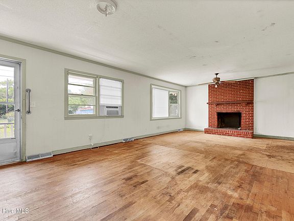 5th image of 23 Northwood Drive