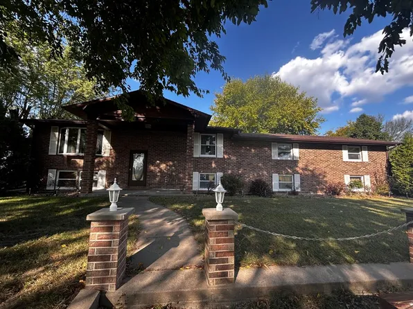 31822 Lochs Pl, Macon, MO 63552