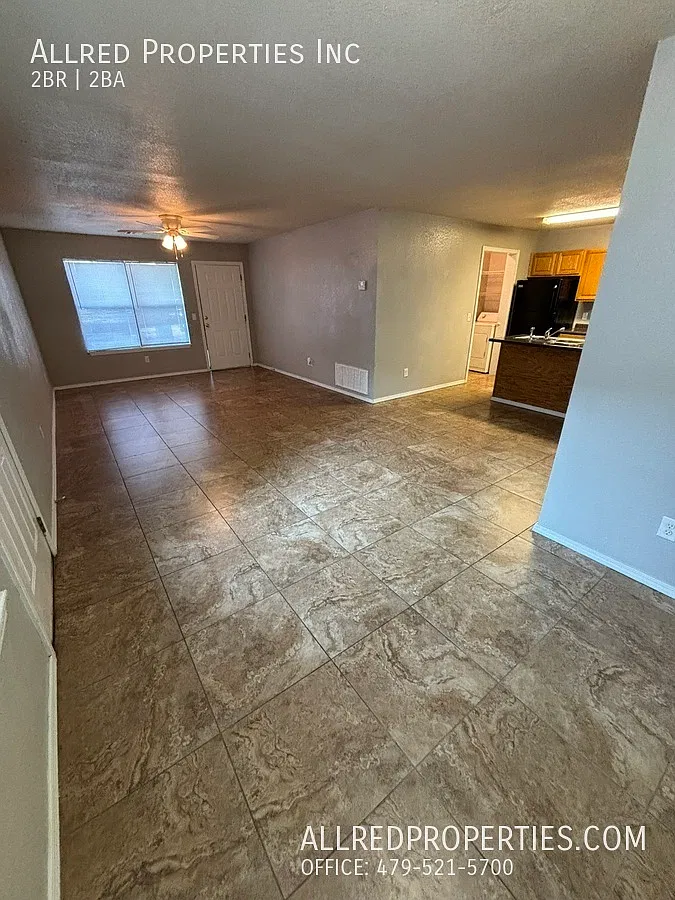 Convenient Fayetteville 2BR/1BA Duplex with Fenced Yard! — Photo 3