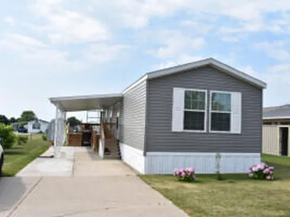 1304 Wildfield Ln, Fremont, MI 49412