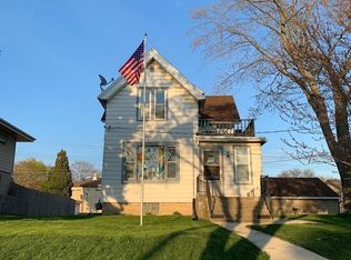 4168 N 92nd St #A, Milwaukee, WI 53222
