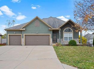 21843 W 121st Ct, Olathe, KS 66061