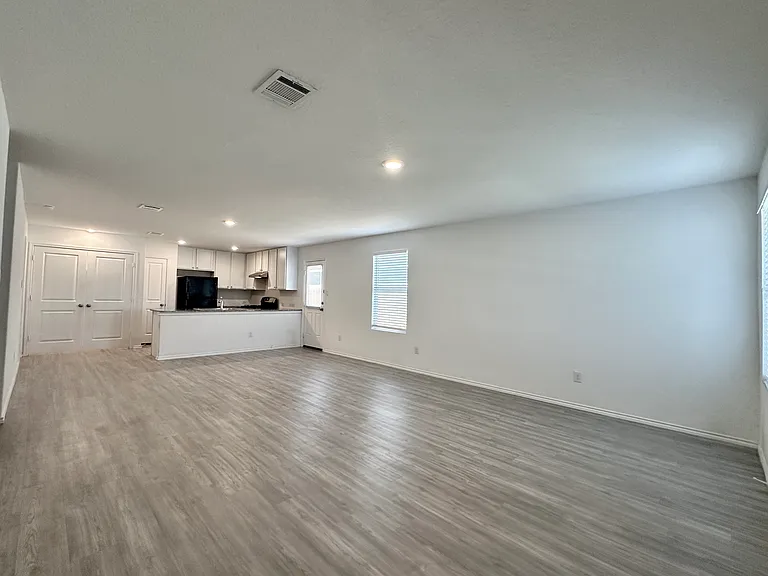 6426 Magee Run — Photo 3