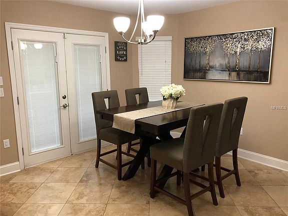 4th image of 1932 Wood Hollow Ln