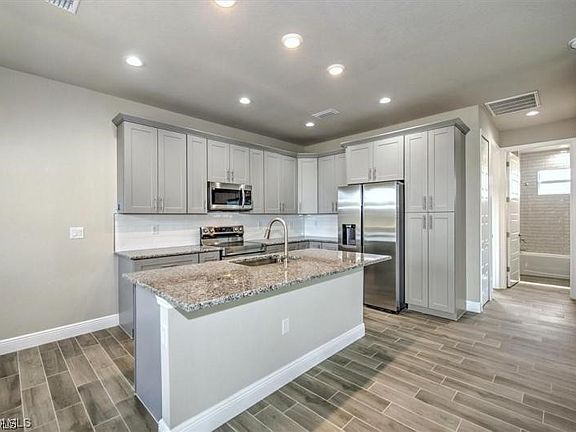 2nd image of 125 Bethlehem Pl