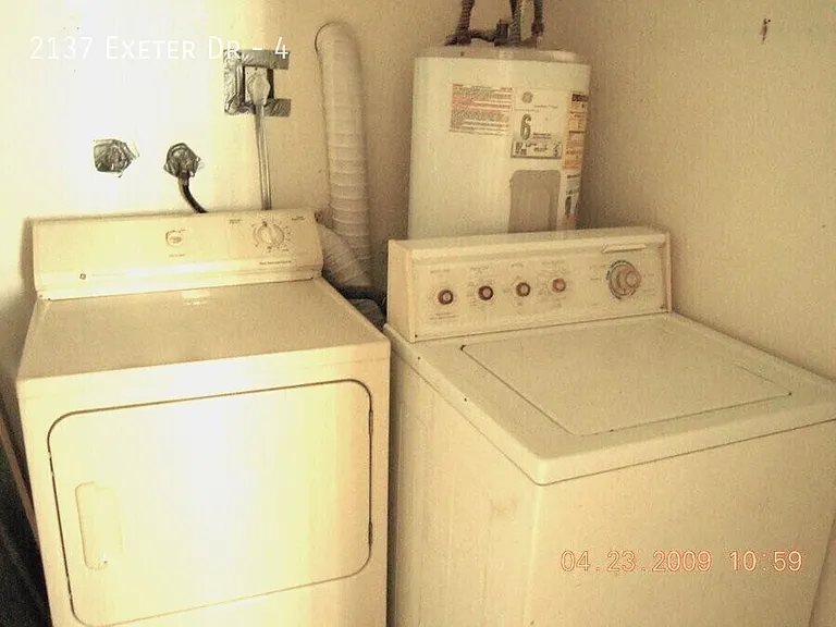 2137 Exeter Dr #4 — Photo 9